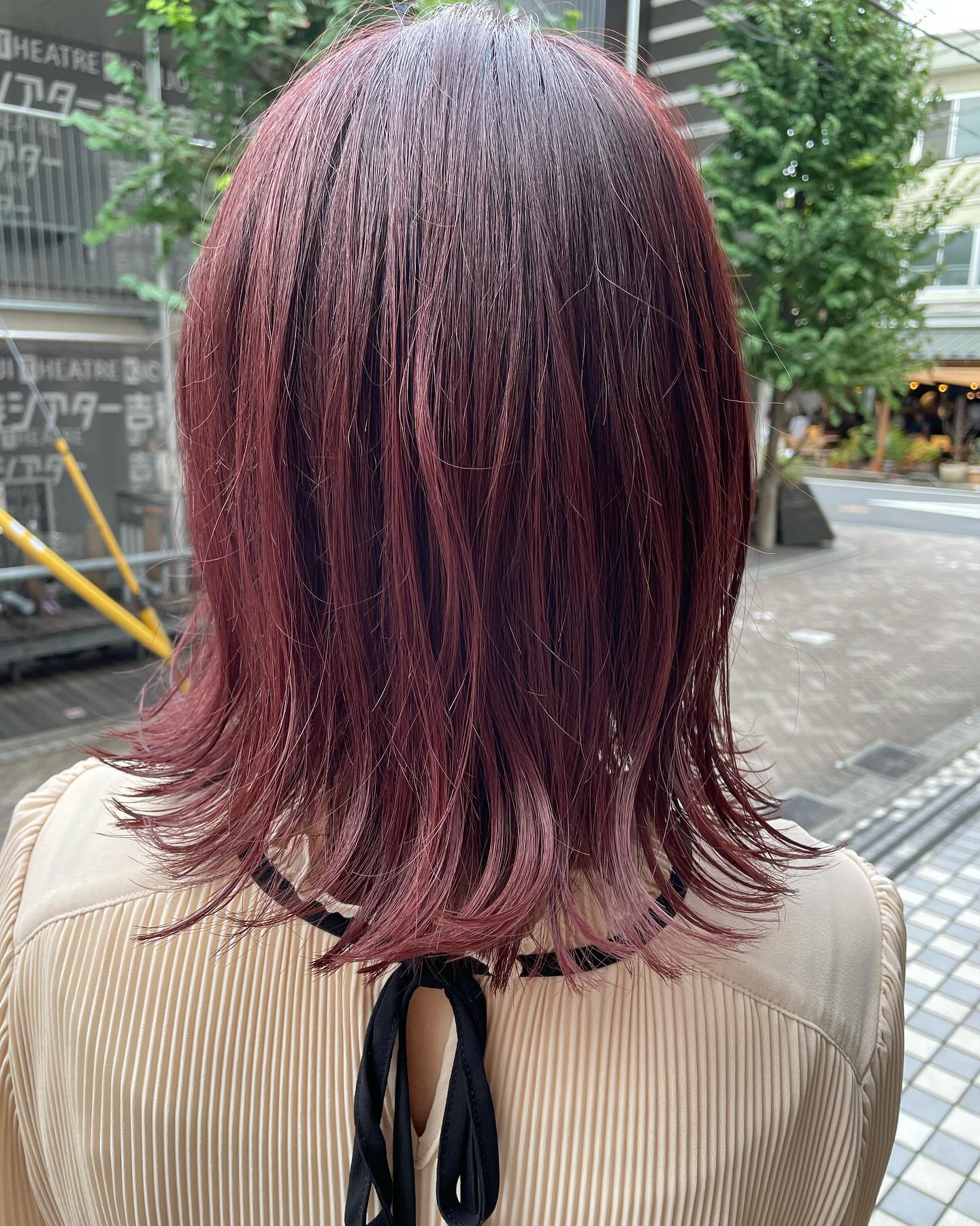 pink color 

ノーブリーチのpink color
暖色カラーはツヤもでて顔の血色も良くみえます‍♀️

◆◇◆gemini◆◇◆
住所：東京都武蔵野市吉祥寺本町1－32－9吉祥寺モトハシビル105
電話：0422272095
 #ヘアセット　